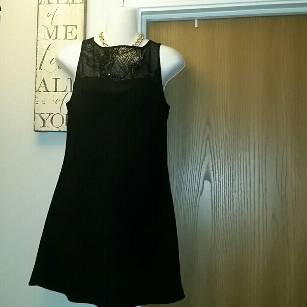 Evan - Picone black cocktail mini dress